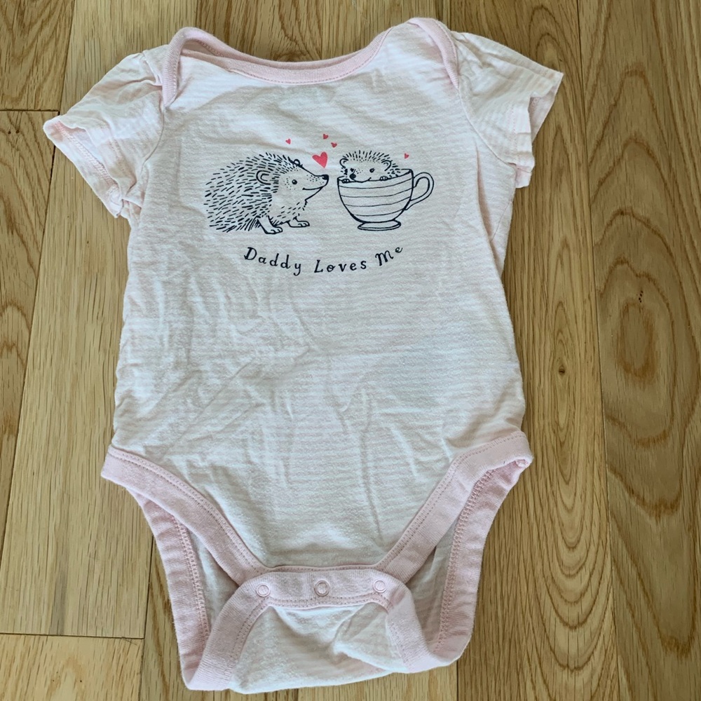 Kids Bundle Of 3 Gap Items(romper, short, onesies) - Picture 9 of 12